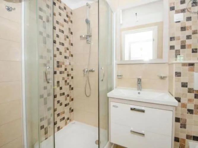 Apartment Mia St - A3 *